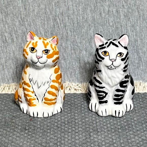Other - Cat Salt and Pepper Shakers Set Ceramic Orange Black White Striped Tabby Kittens